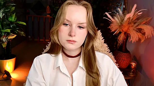 VivienLeeigh online show from May 18, 5:13 am