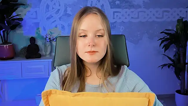 Snapshot of VivienLeeigh chatting on March 1, 3:16 pm VivienLeeigh online show from March 1, 3:16 pm