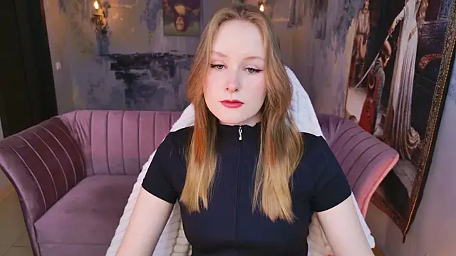 VivienLeeigh online show from April 17, 5:32 am