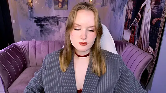 VivienLeeigh online show from June 2, 1:49 am