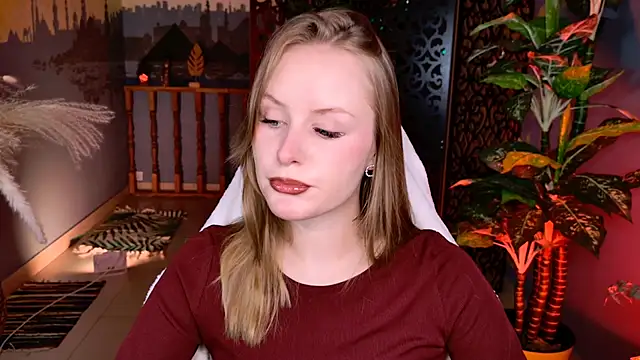 VivienLeeigh online show from February 10, 5:39 am