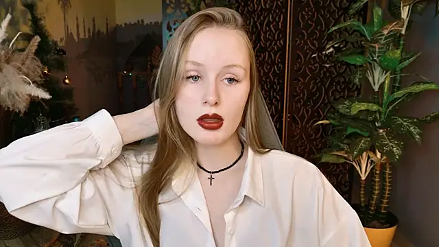 VivienLeeigh online show from January 15, 1:25 pm