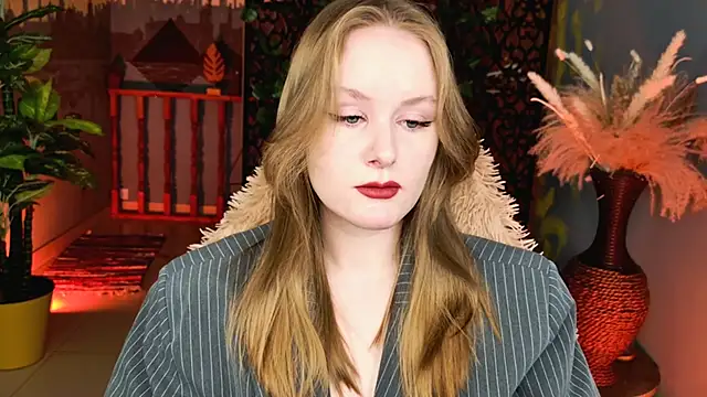 VivienLeeigh online show from April 28, 5:23 am