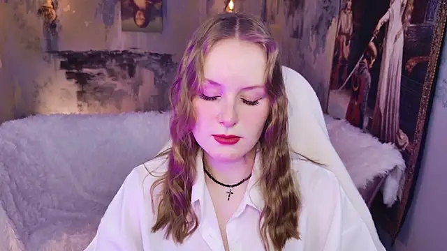 VivienLeeigh online show from March 7, 5:14 am