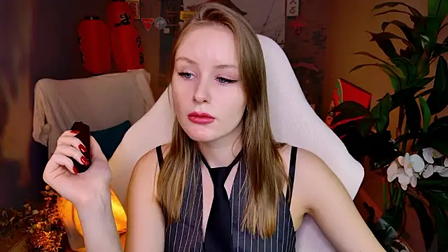 VivienLeeigh online show from February 11, 5:29 am