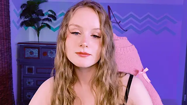 Snapshot of VivienLeeigh chatting on October 22, 4:39 pm VivienLeeigh online show from October 22, 4:39 pm