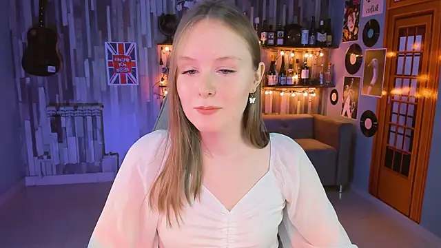 Snapshot of VivienLeeigh chatting on March 18, 4:17 pm VivienLeeigh online show from March 18, 4:17 pm