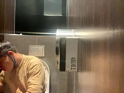 TaiwanSlutBitch online show from December 3, 1:06 pm