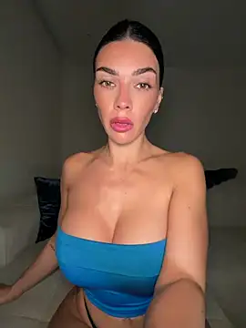 Snapshot of krissiswrld- chatting on January 16, 6:56 pm krissiswrld- online show from January 16, 6:56 pm