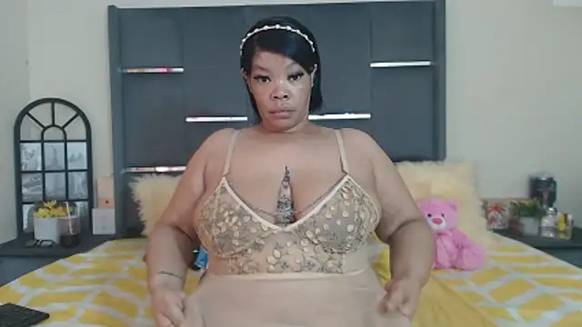 LaCaramellaChocolatia online show from March 1, 5:51 am