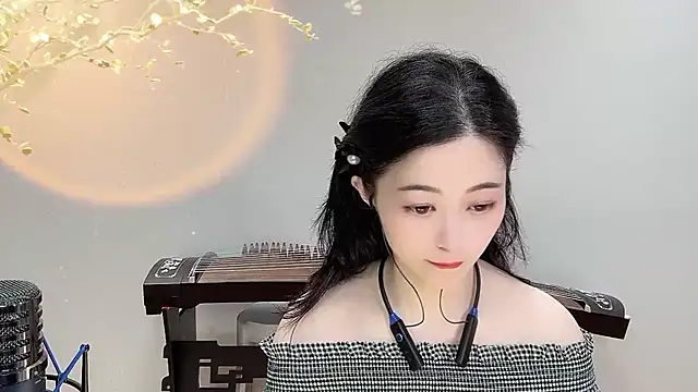 Tian-xin-999 online show from September 14, 3:45 pm