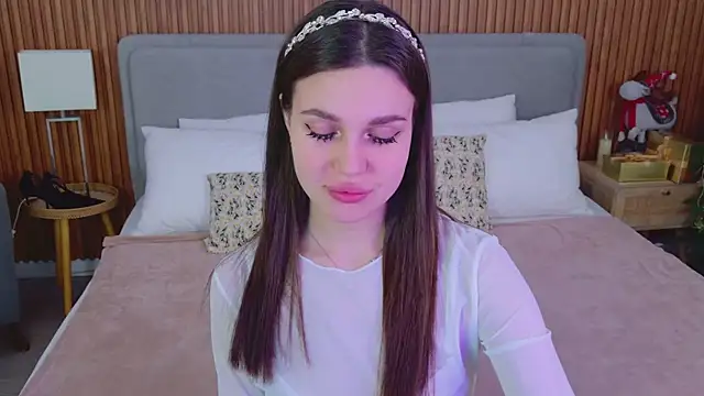 RihannaRose online show from November 30, 5:03 pm