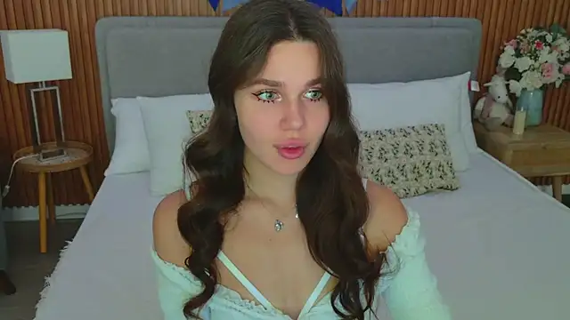 RihannaRose online show from September 24, 5:08 pm