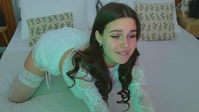 RihannaRose online show from October 30, 5:21 pm