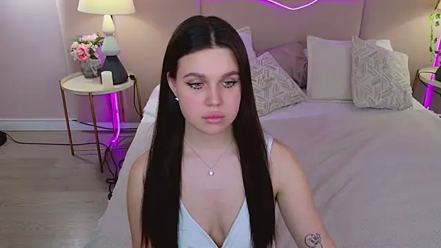 RihannaRose online show from March 16, 12:12 am