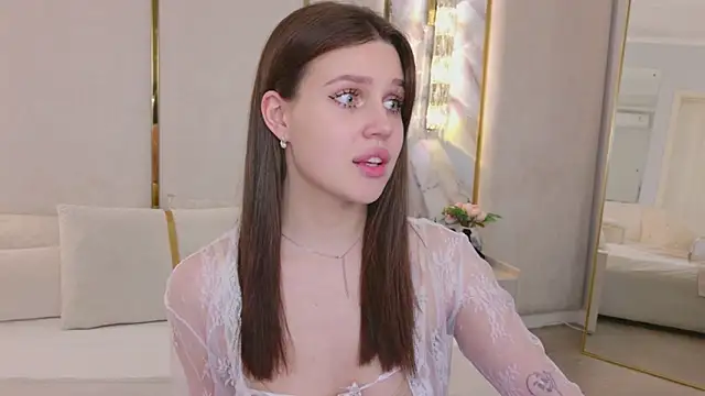 RihannaRose online show from March 8, 2:26 am