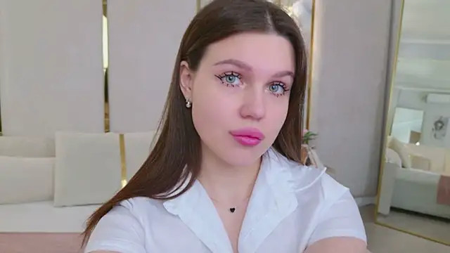 RihannaRose online show from March 24, 4:51 pm