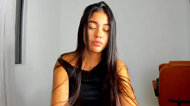 AriaMontgomery online show from April 16, 5:41 am