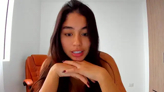 AriaMontgomery online show from February 13, 10:43 pm