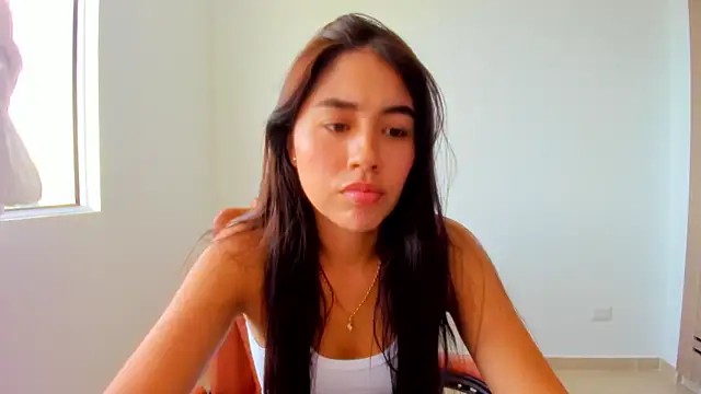 Snapshot of AriaMontgomery chatting on June 4, 5:39 pm AriaMontgomery online show from June 4, 5:39 pm
