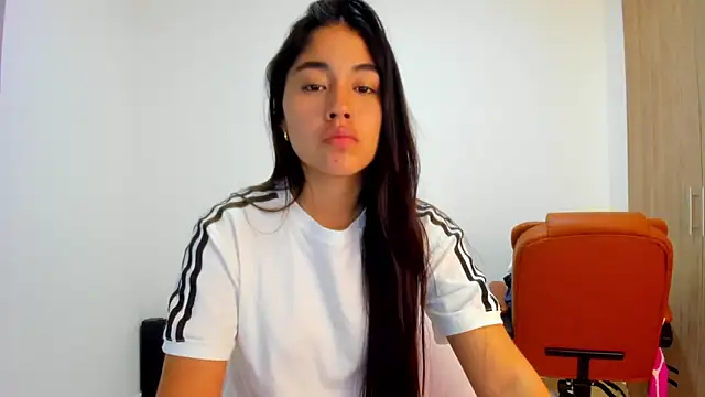 AriaMontgomery online show from April 15, 4:18 am