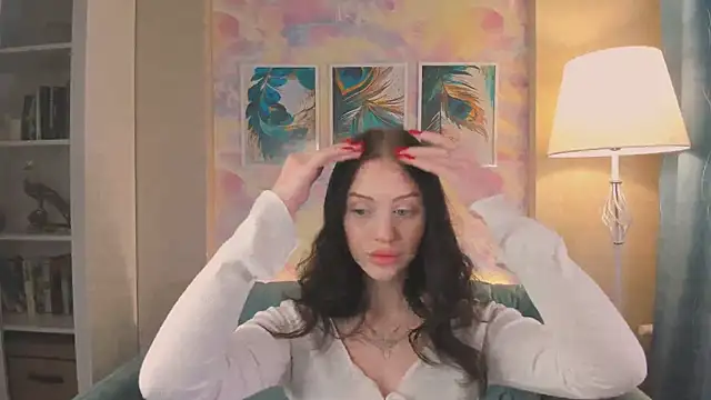 Snapshot of StellaryShy chatting on December 15, 1:00 pm StellaryShy online show from December 15, 1:00 pm