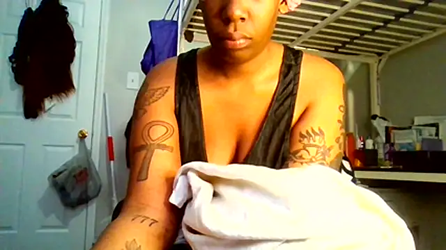 Snapshot of MsSapPhire500 chatting on November 15, 4:55 pm MsSapPhire500 online show from November 15, 4:55 pm