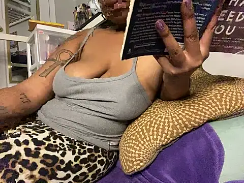 MsSapPhire500 online show from March 29, 1:07 am