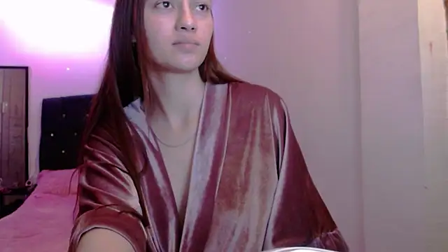 holy juli online show from April 23, 3:46 am