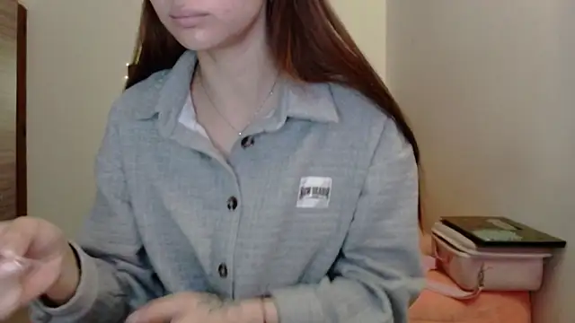 holy juli online show from March 29, 4:58 am