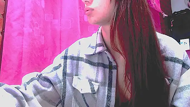 holy juli online show from February 21, 2:46 am