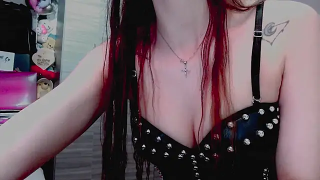 holy juli online show from February 22, 2:36 am