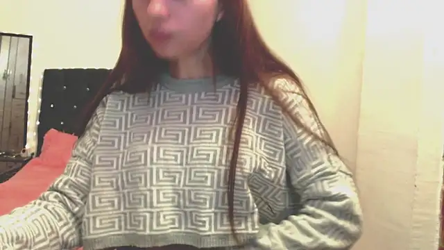 holy juli online show from April 6, 4:08 am