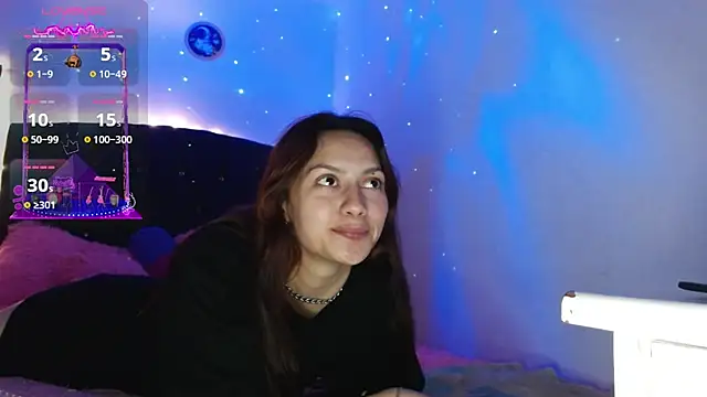 Snapshot of holy_juli chatting on February 23, 2:29 am holy juli online show from February 23, 2:29 am