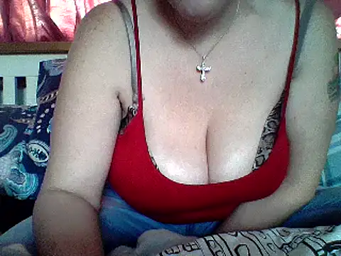 Snapshot of sexylady1983 chatting on January 14, 11:20 am sexylady1983 online show from January 14, 11:20 am