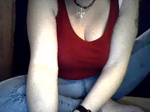 Snapshot of sexylady1983 chatting on March 22, 2:05 am sexylady1983 online show from March 22, 2:05 am