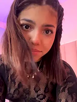 KellyOlsenbe online show from December 14, 8:36 pm