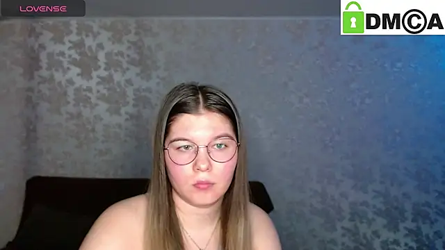 Snapshot of holy_michela chatting on January 23, 7:07 pm holy michela online show from January 23, 7:07 pm
