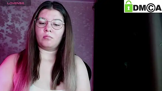 Snapshot of holy_michela chatting on October 17, 5:11 am holy michela online show from October 17, 5:11 am