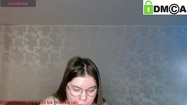 Snapshot of holy_michela chatting on December 21, 2:52 am holy michela online show from December 21, 2:52 am