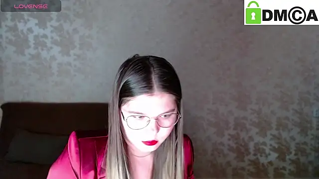 Snapshot of holy_michela chatting on February 21, 6:07 am holy michela online show from February 21, 6:07 am