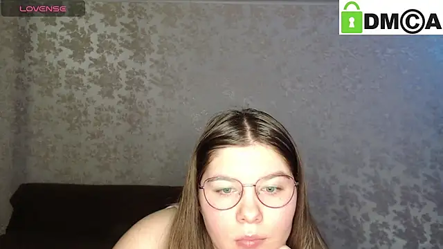 Snapshot of holy_michela chatting on December 5, 5:32 am holy michela online show from December 5, 5:32 am