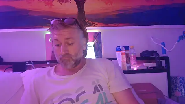 Snapshot of onlym4m chatting on November 10, 7:35 am onlym4m online show from November 10, 7:35 am