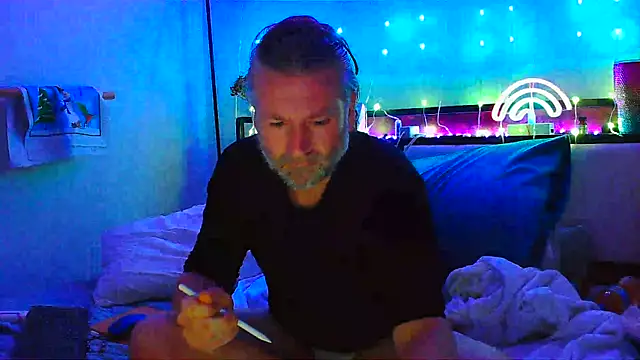 Snapshot of onlym4m chatting on December 20, 1:47 am onlym4m online show from December 20, 1:47 am