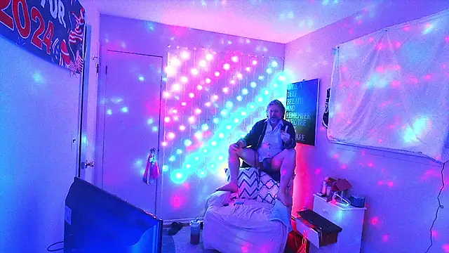 Snapshot of onlym4m chatting on February 2, 10:35 am onlym4m online show from February 2, 10:35 am