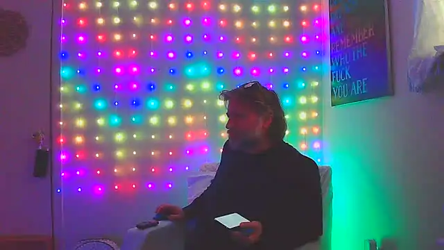 Snapshot of onlym4m chatting on February 11, 6:01 pm onlym4m online show from February 11, 6:01 pm