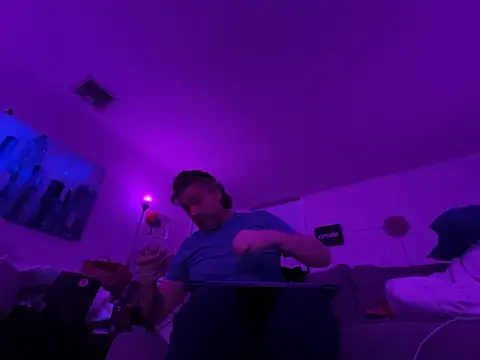 Snapshot of onlym4m chatting on March 4, 5:42 am onlym4m online show from March 4, 5:42 am