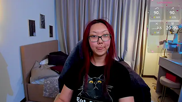 Marine Vact online show from April 4, 2:12 pm