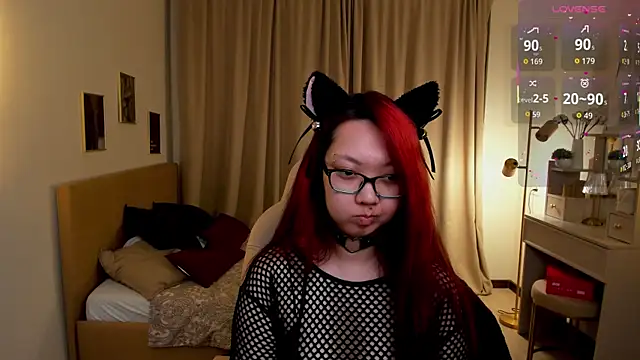 Marine Vact online show from April 7, 2:08 pm