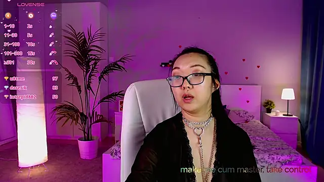 Snapshot of Marine_Vact chatting on February 19, 11:36 pm Marine Vact online show from February 19, 11:36 pm